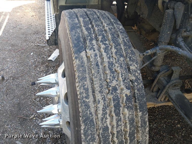 image for item YA2866 2025 Kenworth T880 semi truck