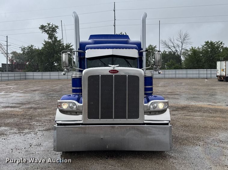 image for item YA2878 2023 Peterbilt 389 semi truck