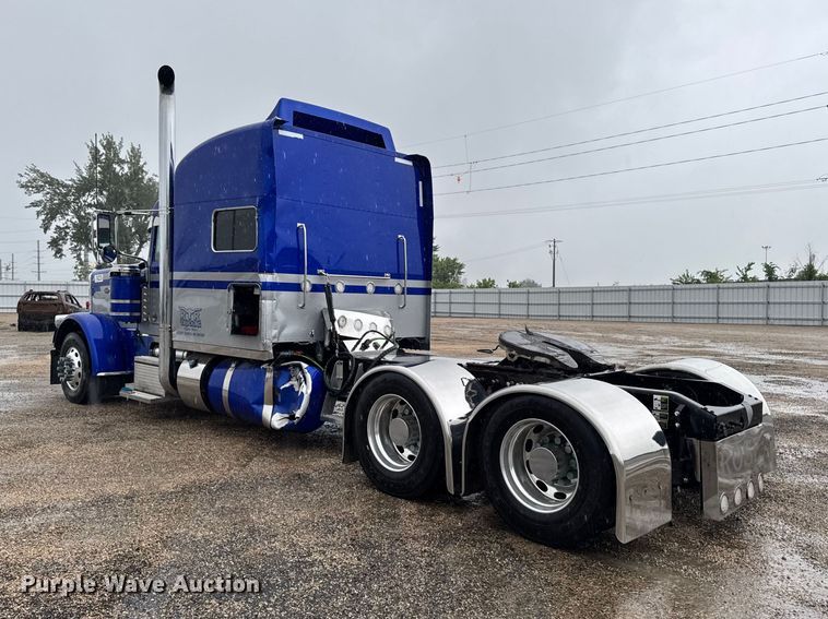 image for item YA2878 2023 Peterbilt 389 semi truck