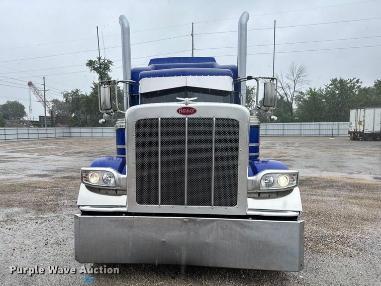 image for item YA2878 2023 Peterbilt 389 semi truck
