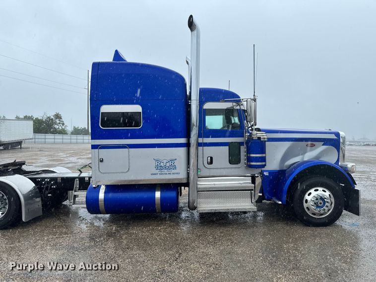 image for item YA2878 2023 Peterbilt 389 semi truck