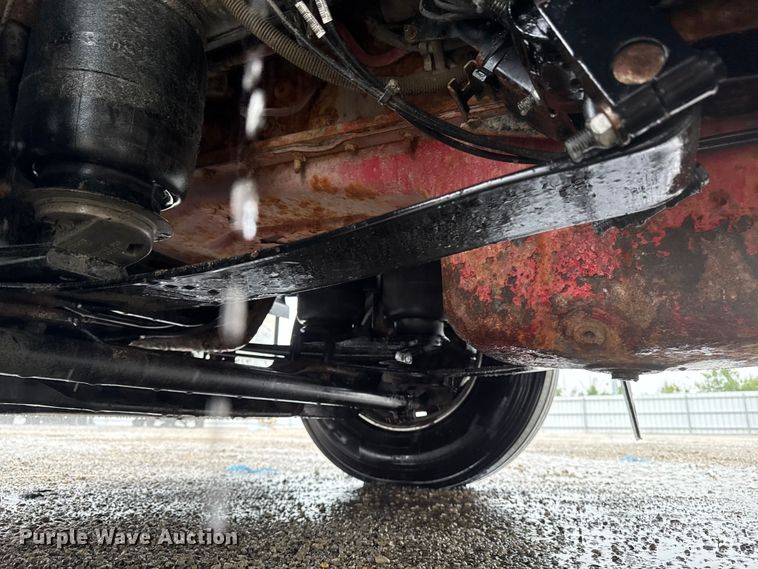 image for item YA2878 2023 Peterbilt 389 semi truck
