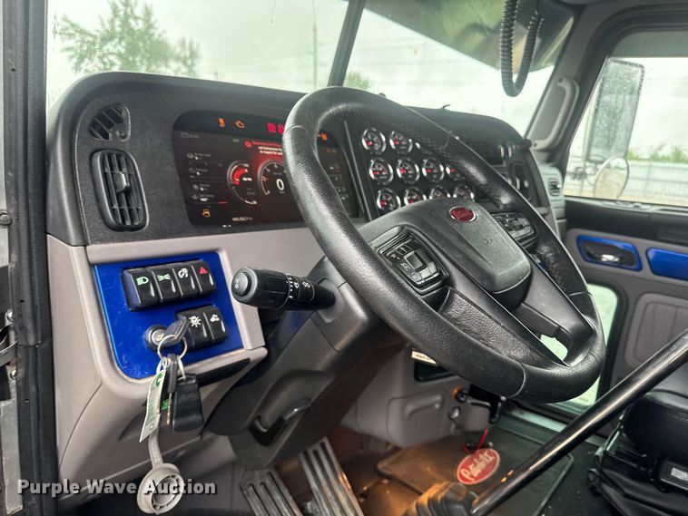 image for item YA2878 2023 Peterbilt 389 semi truck