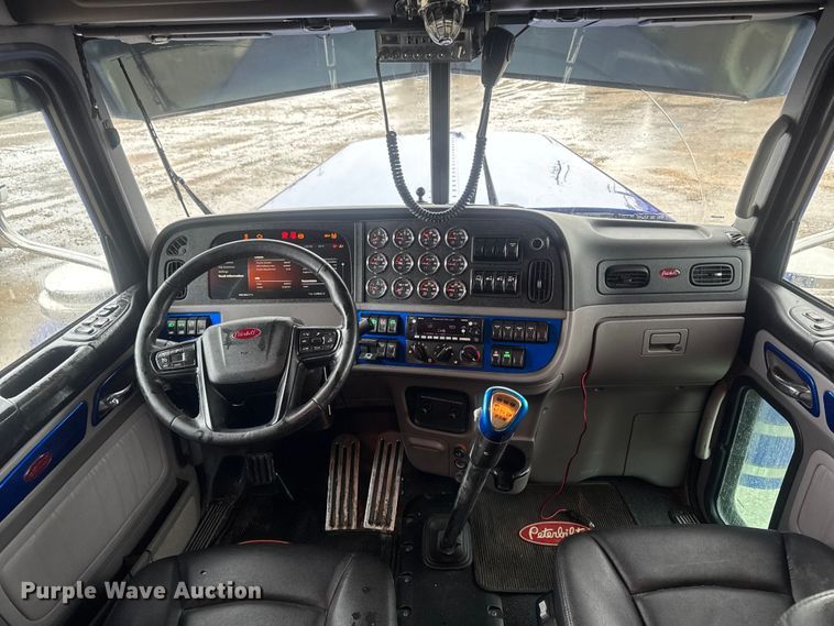 image for item YA2878 2023 Peterbilt 389 semi truck