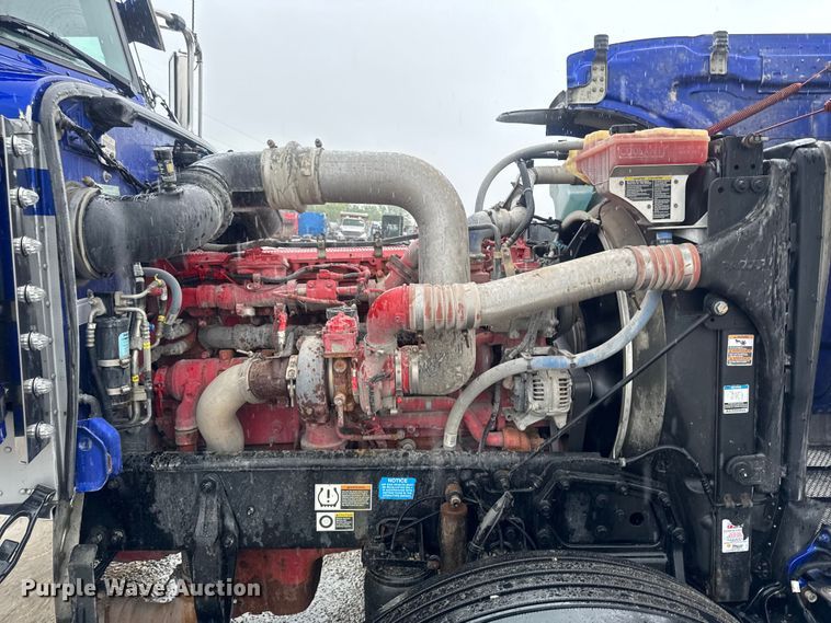 image for item YA2878 2023 Peterbilt 389 semi truck