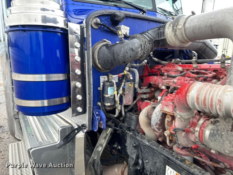 image for item YA2878 2023 Peterbilt 389 semi truck