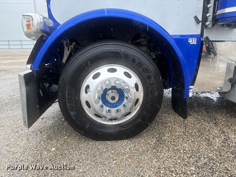 image for item YA2878 2023 Peterbilt 389 semi truck