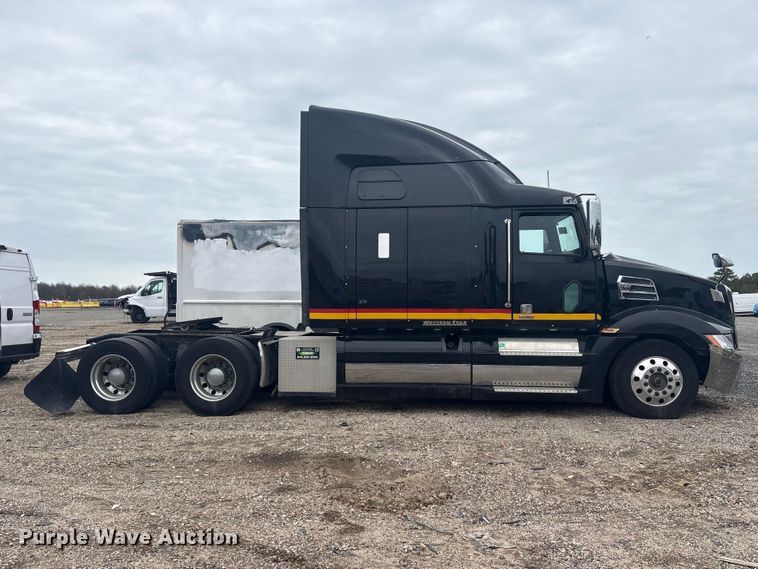 image for item YA2949 2017 Western Star 5700XE semi truck