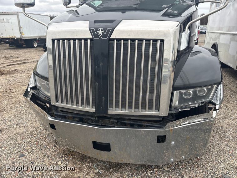 image for item YA2949 2017 Western Star 5700XE semi truck
