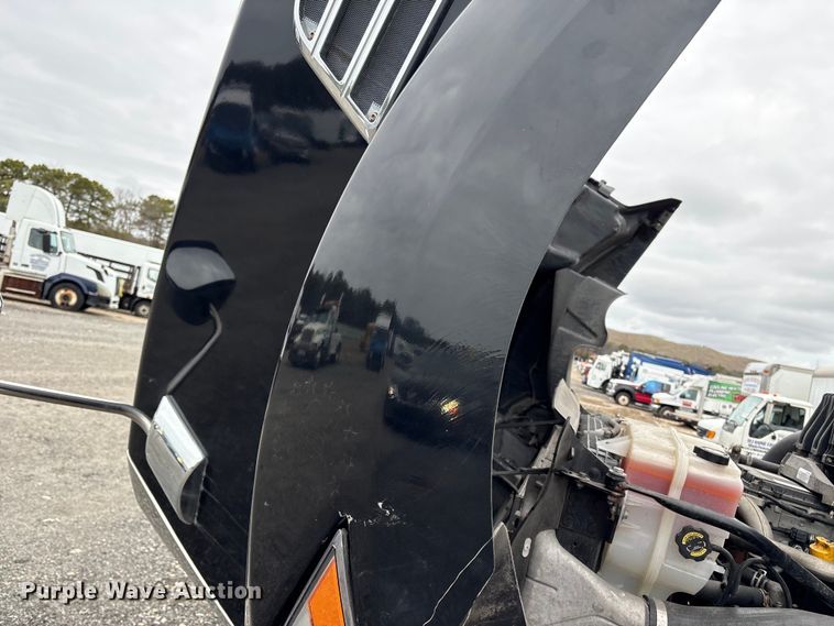 image for item YA2949 2017 Western Star 5700XE semi truck