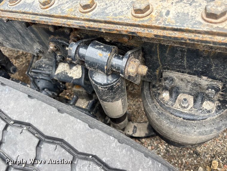 image for item YA2949 2017 Western Star 5700XE semi truck