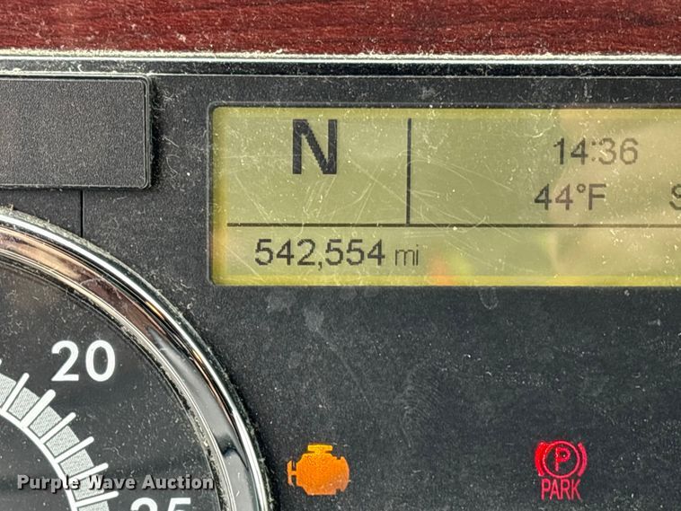 image for item YA2949 2017 Western Star 5700XE semi truck