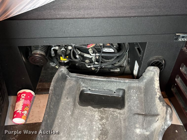 image for item YA2949 2017 Western Star 5700XE semi truck