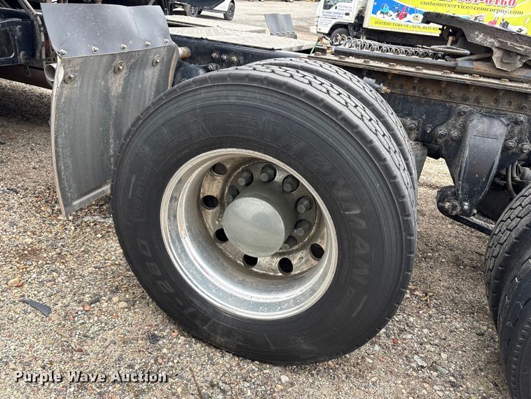 image for item YA2949 2017 Western Star 5700XE semi truck