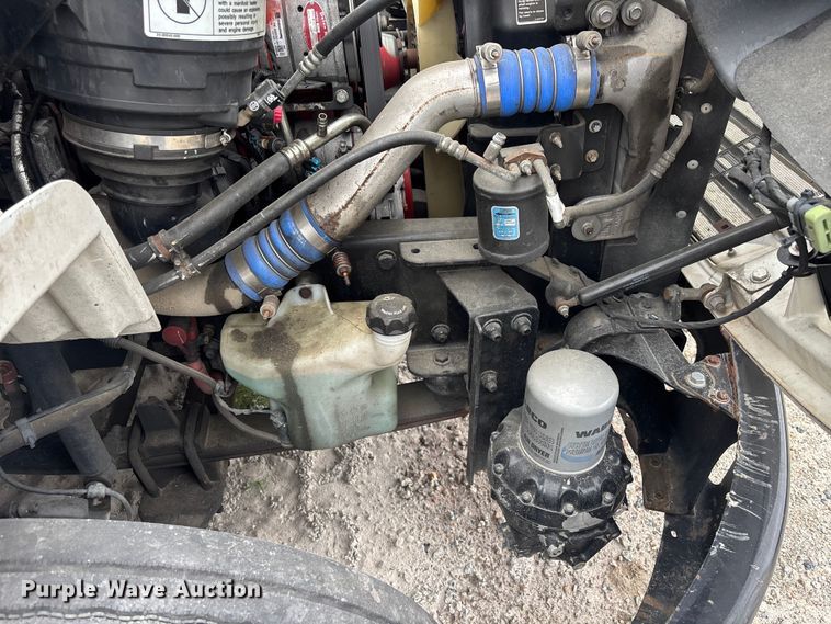 image for item YA2971 2019 Freightliner Business Class M2 box truck