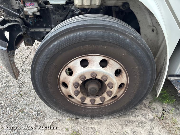 image for item YA2971 2019 Freightliner Business Class M2 box truck