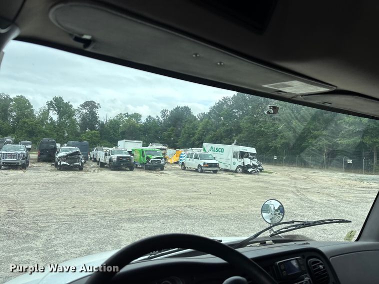 image for item YA2972 2019 Freightliner Business Class M2 box truck