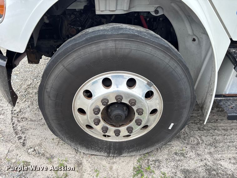 image for item YA2972 2019 Freightliner Business Class M2 box truck