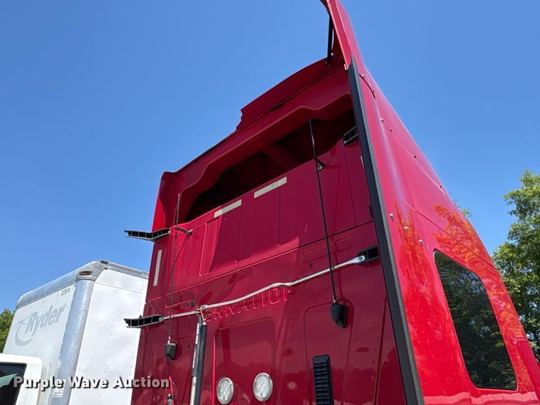 image for item YA3011 2018 International LT625 semi truck