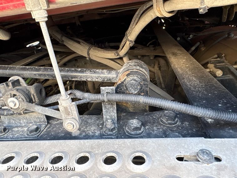 image for item YA3011 2018 International LT625 semi truck