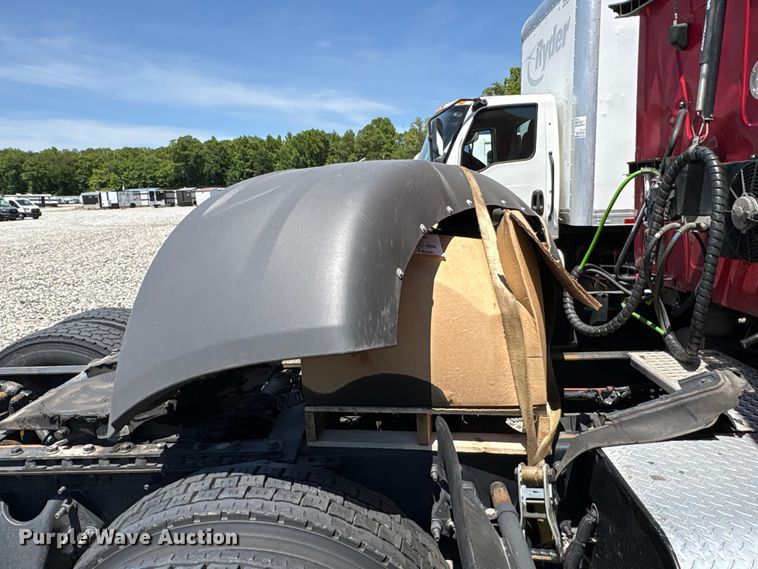image for item YA3011 2018 International LT625 semi truck