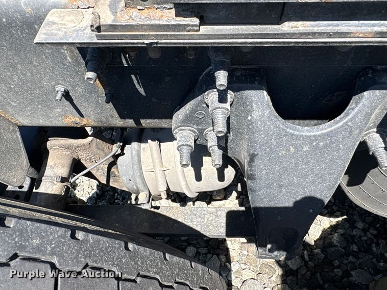 image for item YA3011 2018 International LT625 semi truck