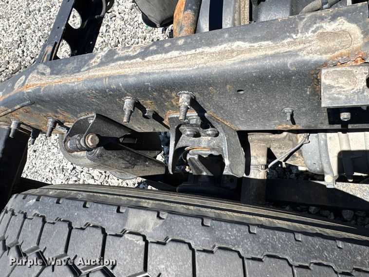 image for item YA3011 2018 International LT625 semi truck
