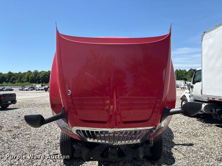 image for item YA3011 2018 International LT625 semi truck