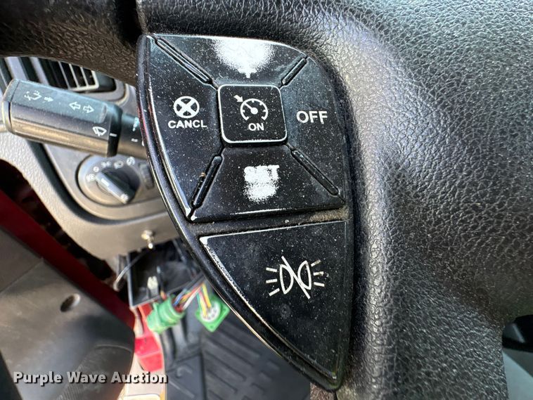 image for item YA3011 2018 International LT625 semi truck