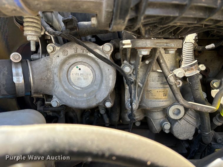 image for item YA3039 2021 Freightliner Cascadia semi truck