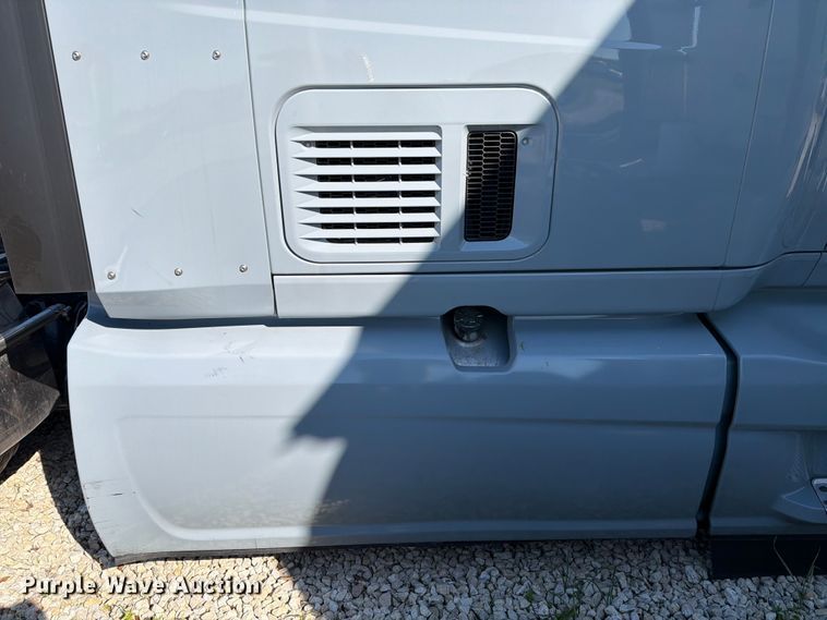 image for item YA3255 2023 International LT625 semi truck