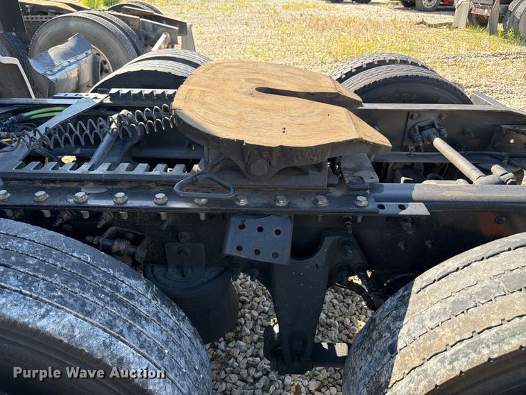 image for item YA3255 2023 International LT625 semi truck