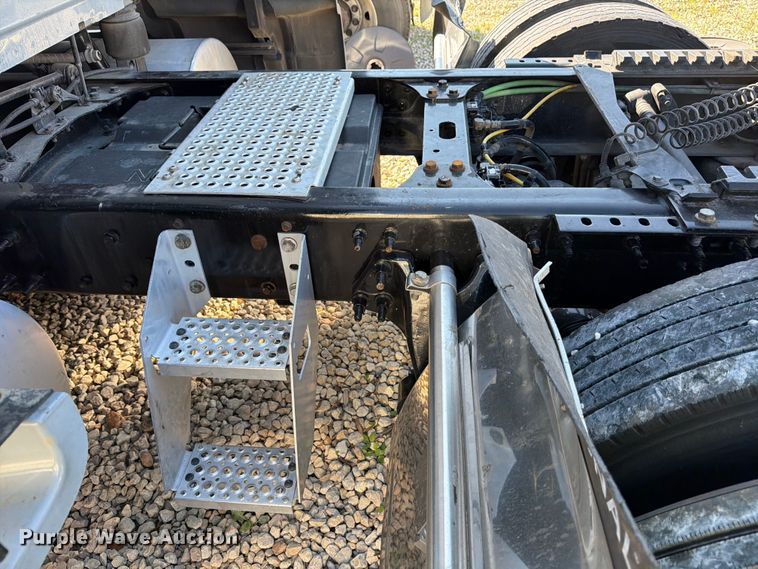 image for item YA3255 2023 International LT625 semi truck