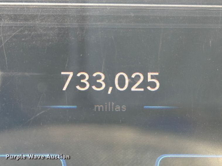 image for item YA3255 2023 International LT625 semi truck