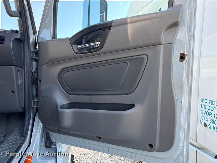 image for item YA3255 2023 International LT625 semi truck