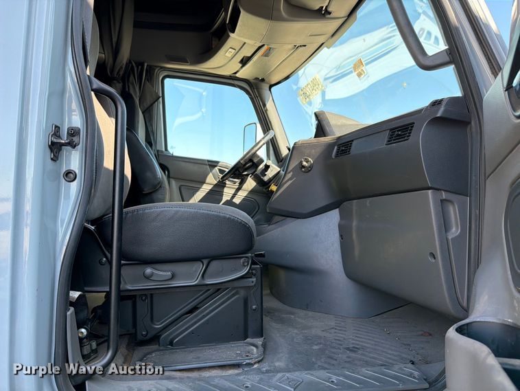 image for item YA3255 2023 International LT625 semi truck