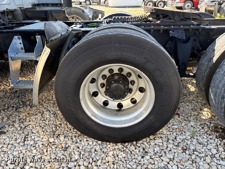 image for item YA3255 2023 International LT625 semi truck