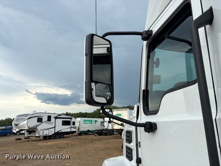 image for item YA3394 2023 Mack Anthem semi truck