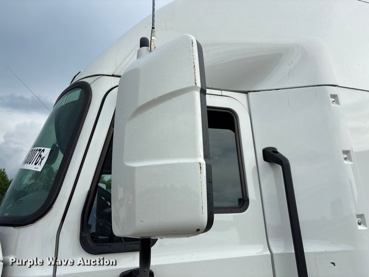 image for item YA3394 2023 Mack Anthem semi truck