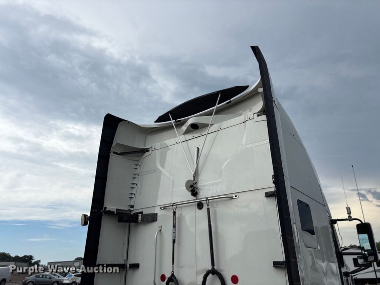 image for item YA3394 2023 Mack Anthem semi truck