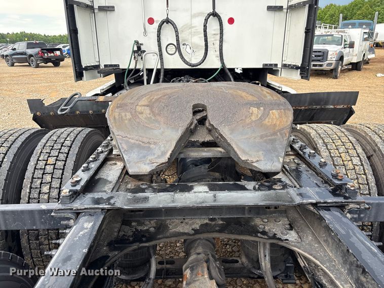 image for item YA3394 2023 Mack Anthem semi truck