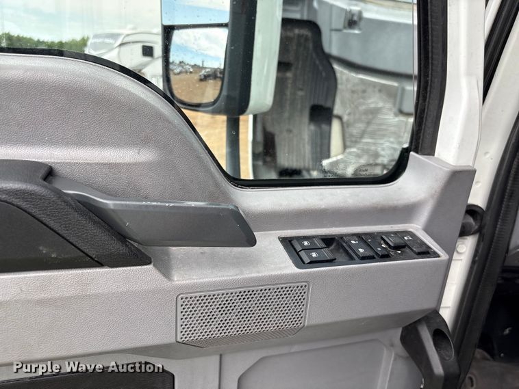 image for item YA3394 2023 Mack Anthem semi truck