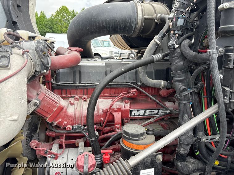 image for item YA3394 2023 Mack Anthem semi truck