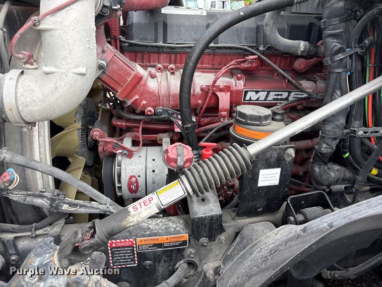 image for item YA3394 2023 Mack Anthem semi truck
