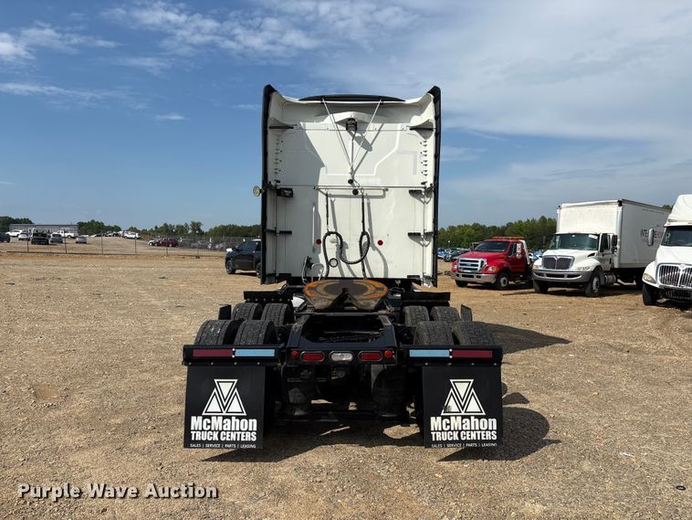 image for item YA3395 2023 Mack Anthem semi truck