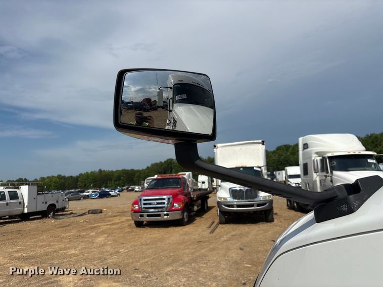 image for item YA3395 2023 Mack Anthem semi truck