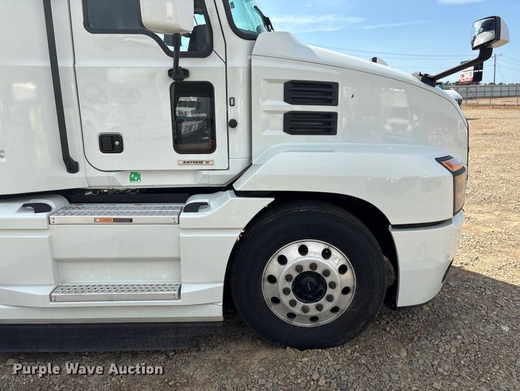 image for item YA3395 2023 Mack Anthem semi truck