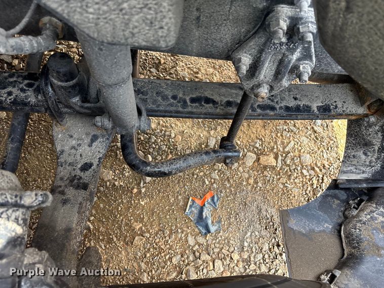 image for item YA3395 2023 Mack Anthem semi truck