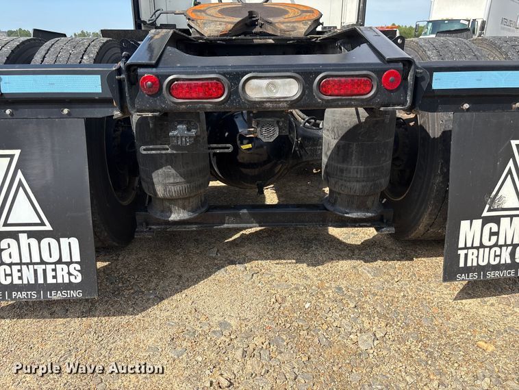 image for item YA3395 2023 Mack Anthem semi truck