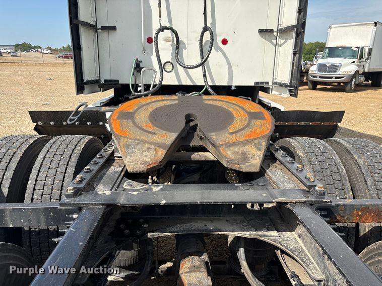 image for item YA3395 2023 Mack Anthem semi truck